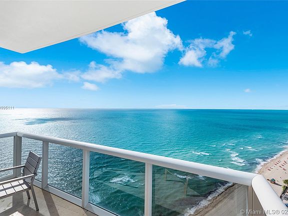 4th image of 18101 Collins Ave APT 4606