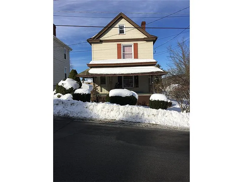 206 Jefferson Ave photo 1