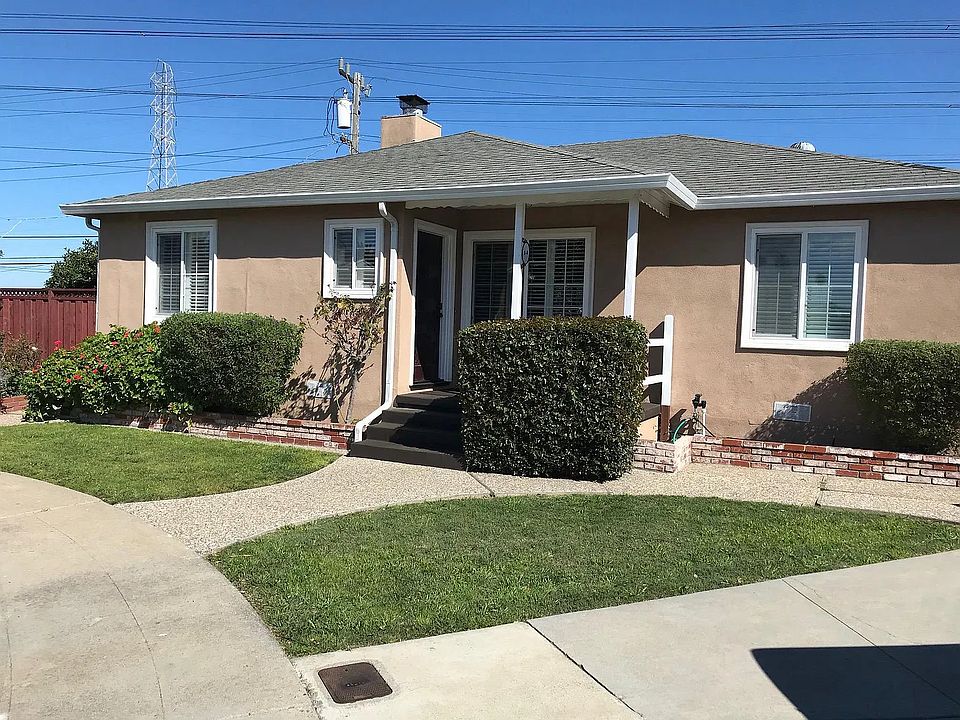 1st image of 14 Olive Ct