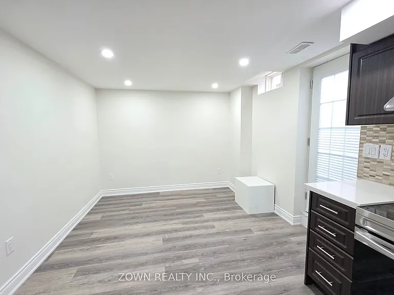 47 Niceview Dr #LOWER — Photo 4