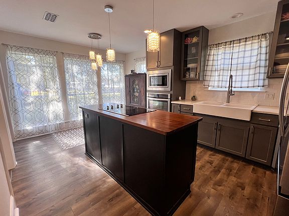 4th image of 25868 Walker South Rd