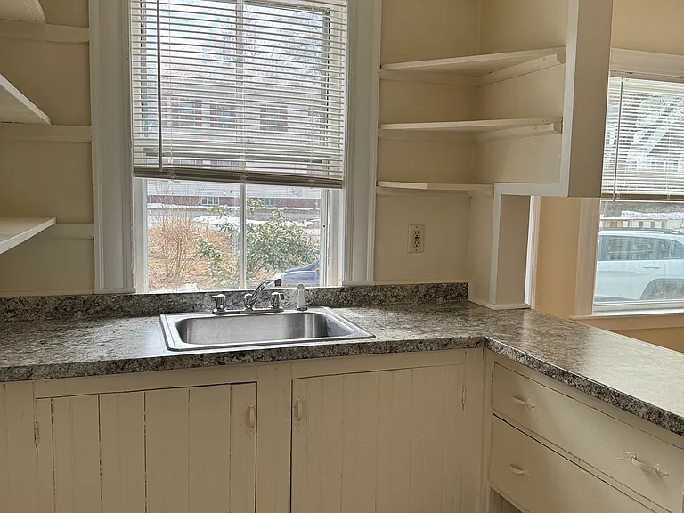 5 Pleasant St #1 — Photo 3