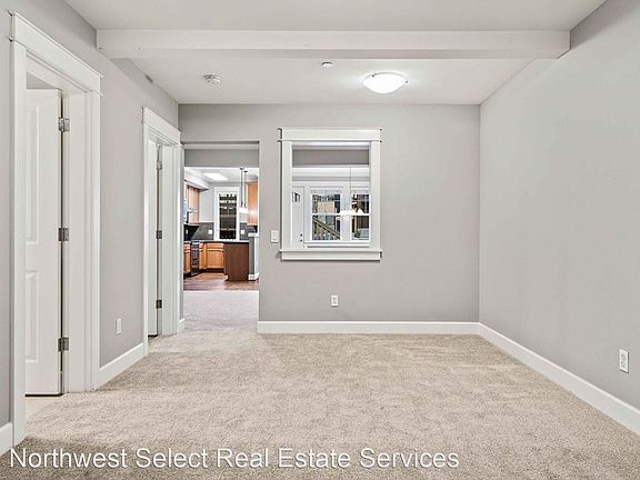 4th image of 2060 NW Talus Dr #10949616