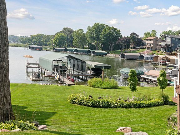 5th image of 2463 Black Lake Rd