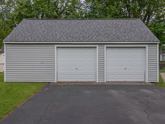 3rd image of 1334 Homecrest Ave