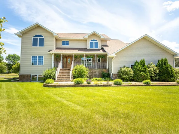 3021 Pinewood Ln NE, Alexandria, MN 56308