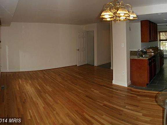 4th image of 15893 Millbrook Ln #119