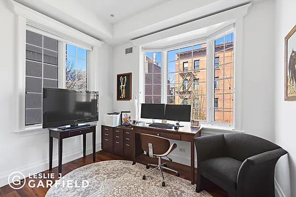 Sold by Leslie J. Garfield | media 8