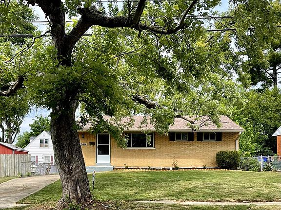 2nd image of 1084 Saint Clair Ave