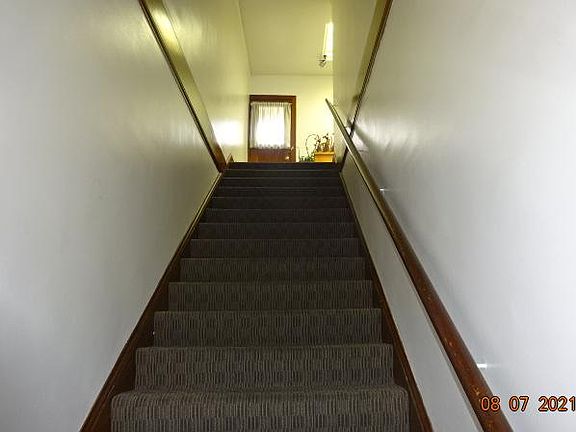 2nd image of 1251 Vicente St