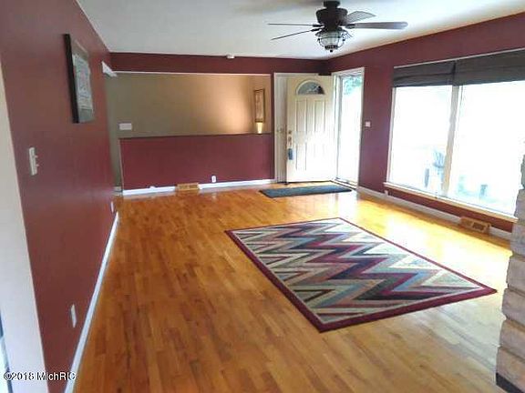 4th image of 1223 Crescent Ln