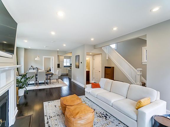 5th image of 250 Orchard Ln