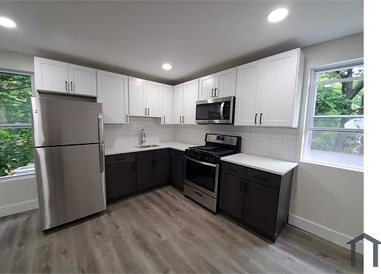 1st image of 193 Seymour Ave Floor 2