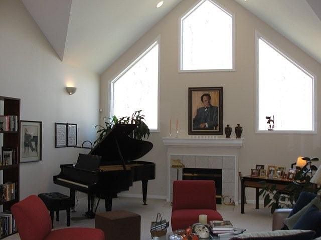 2nd image of 8440 Augusta Ln