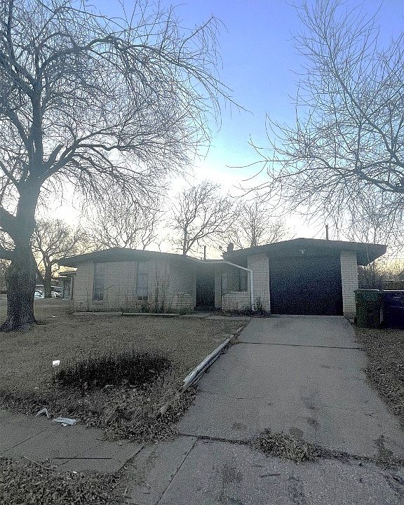 1st image of 537 Henderson Cir