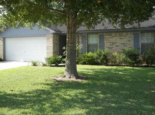 1232 Molina Ct, Angleton, TX 77515