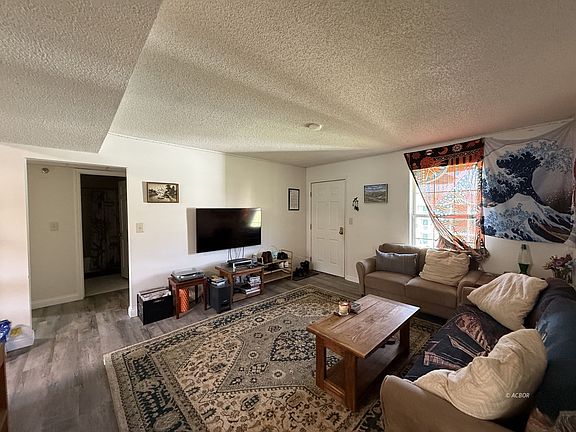 4th image of 15 S Shafer St APT 1105