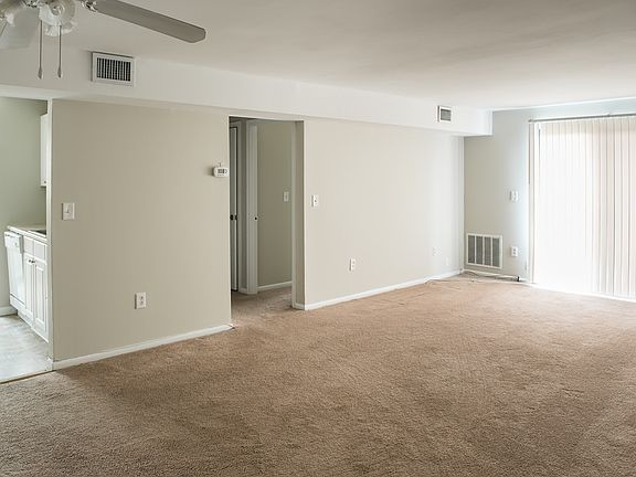 3rd image of 211 Meyers Dr