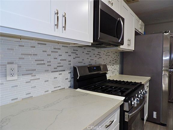 5th image of 1537 W 60th St