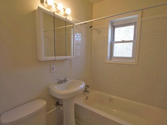 4th image of 353-357 W Mount Airy Ave #A-9