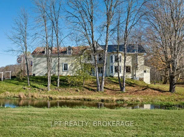 16 Westport Rd, Central Frontenac, ON K0H 1T0