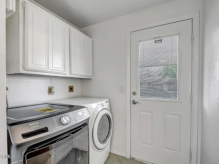5601 W Carol Ave — Photo 8