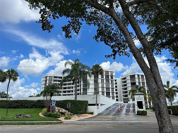 4th image of 13951 Kendale Lakes Cir #209A