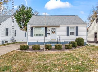 2937 S 3rd St, Southern View, IL 62703