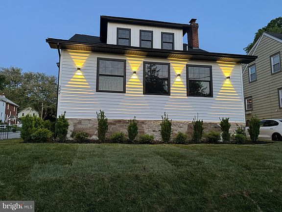 3rd image of 222 Runnymede Ave