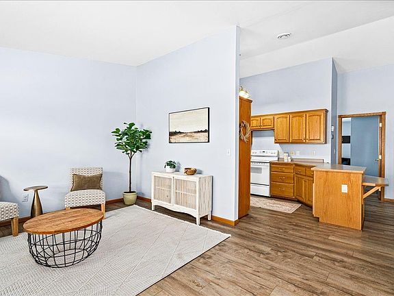 5th image of 14 Michele Ln #3