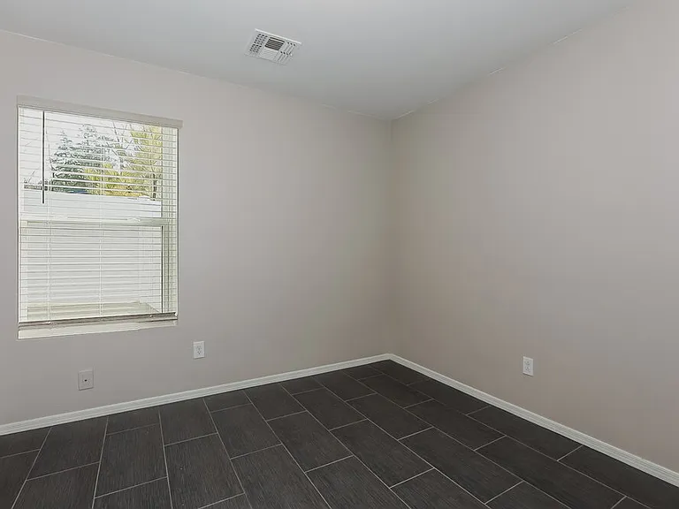 1718 E Daniella Dr — Photo 12