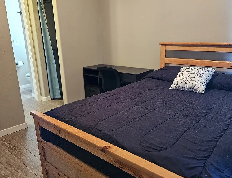 Full Size Bed