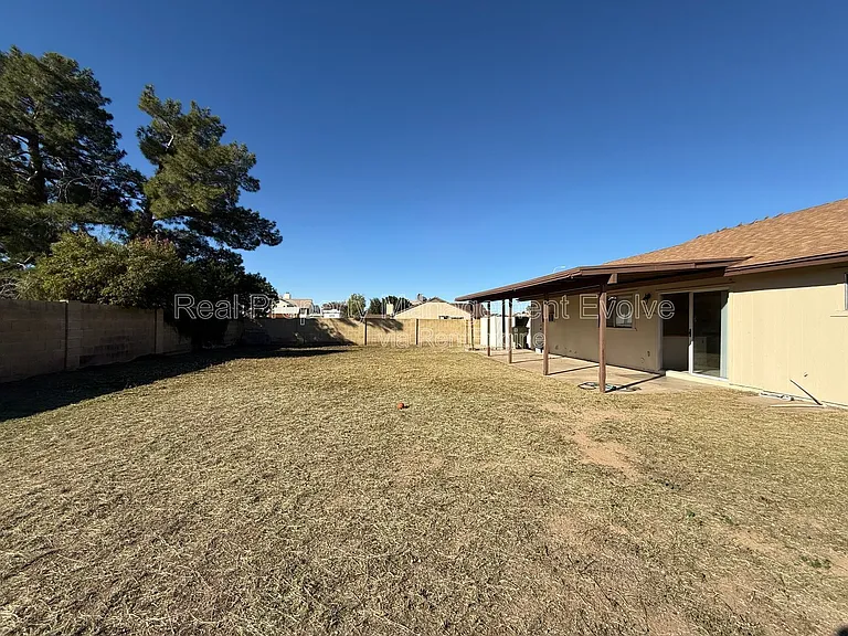 6437 W Sierra St — Photo 22