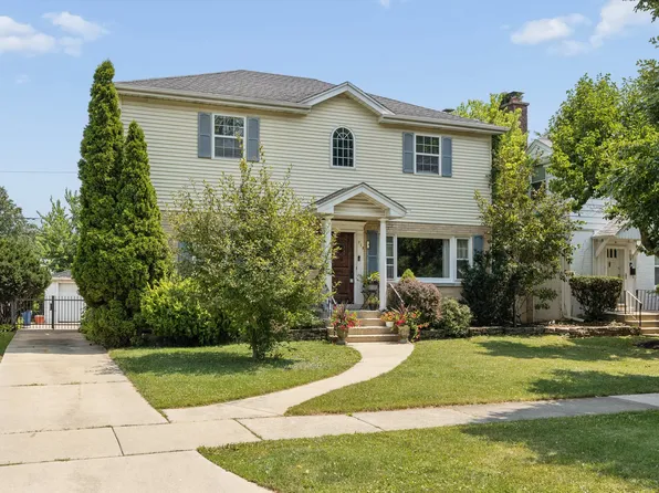 713 Community Dr, La Grange Park, IL 60526