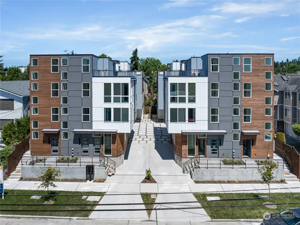 822 C NW 52nd Street, Seattle, WA 98107