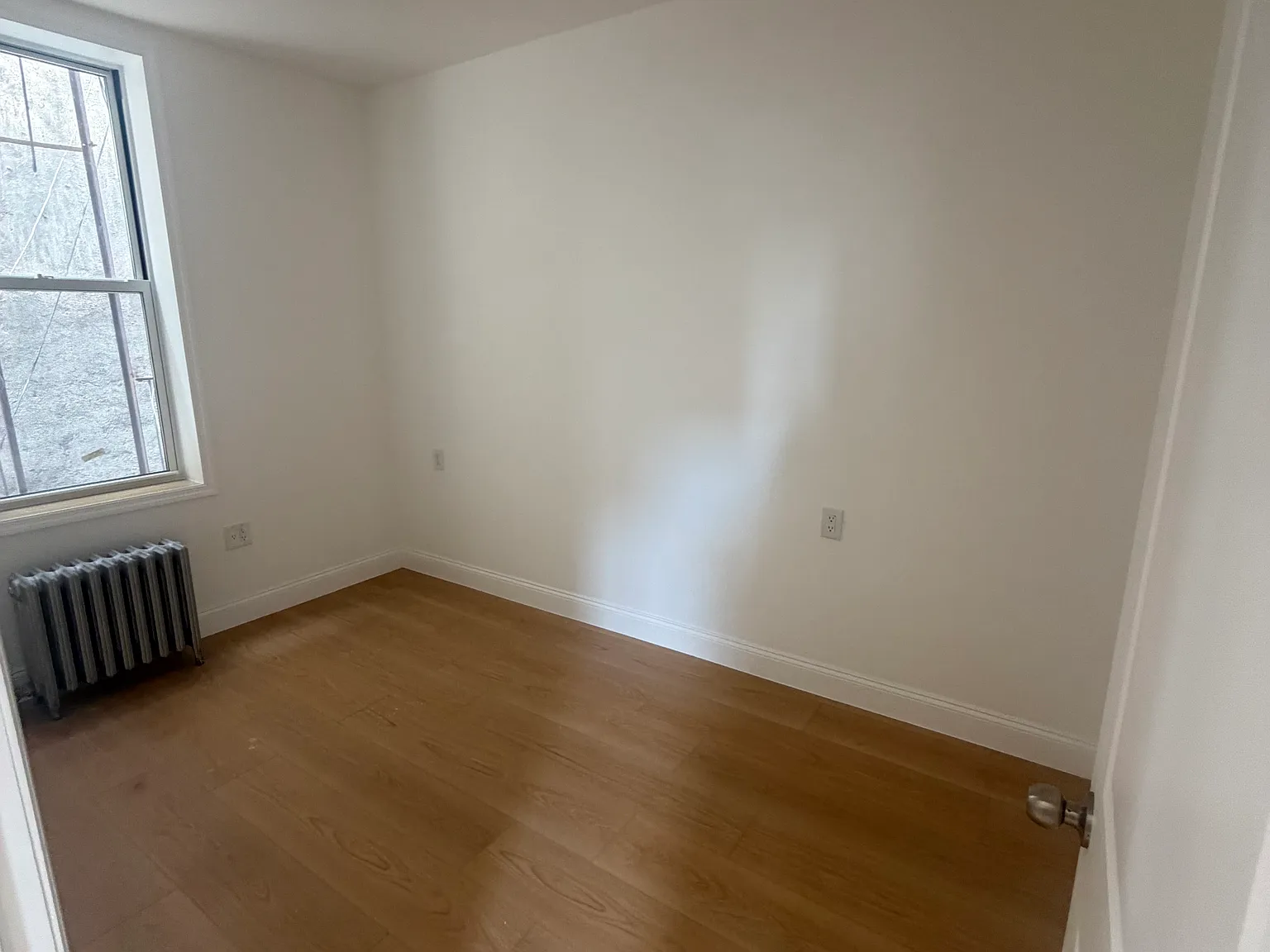 3 bed, $2,900 — Photo 3