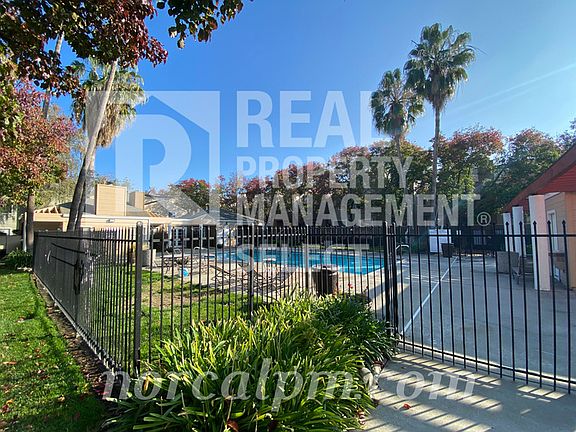 3rd image of 1019 Dornajo Way APT 135