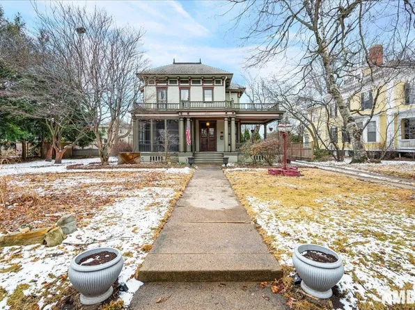 1007 E Jefferson St, Bloomington, IL 61701