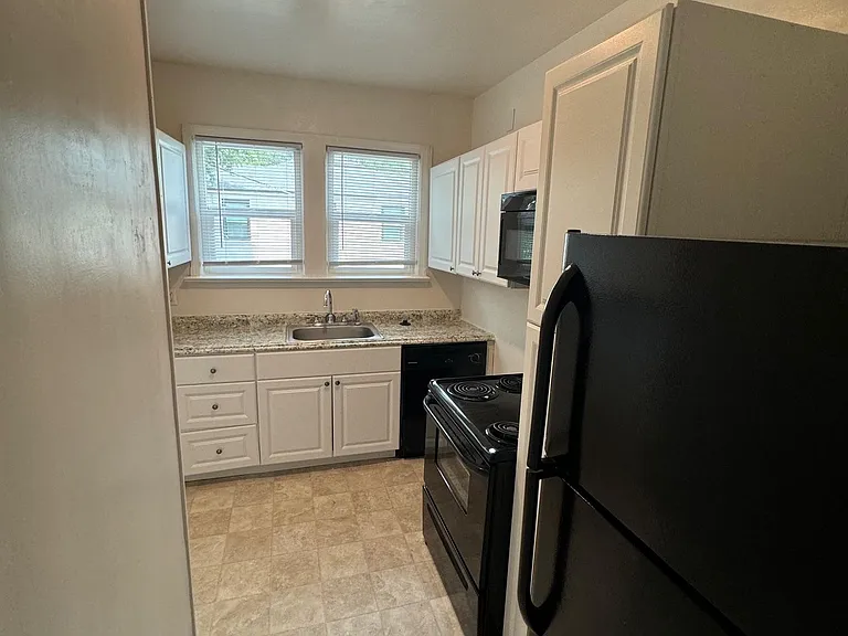 1826 Bayard Pl #11 — Photo 9