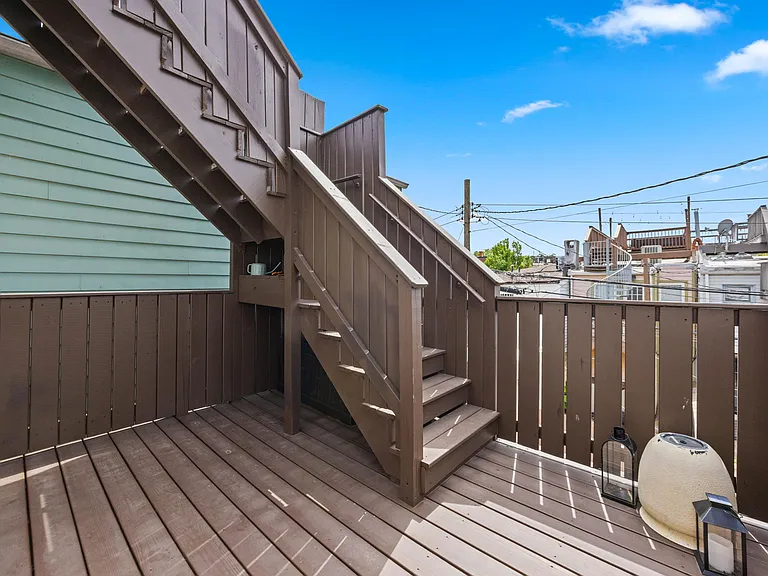 4 N Curley St — Photo 23