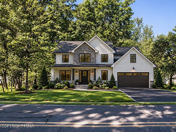 4th image of 134 Pine Ridge Dr