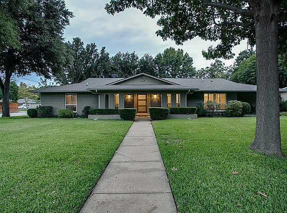2nd image of 3986 Crown Shore Dr