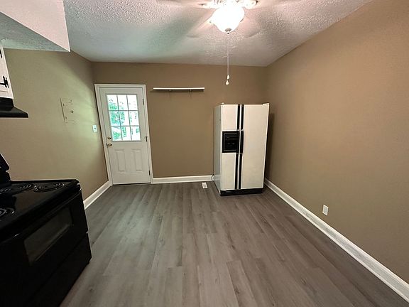 3rd image of 234 Johns Creek Rd