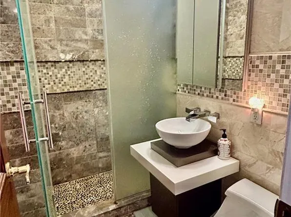 1213 Avenue Z image 12 of 27