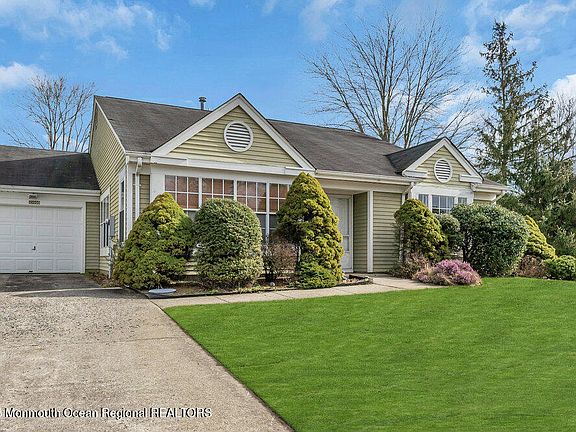2nd image of 1099 B Buckingham Drive