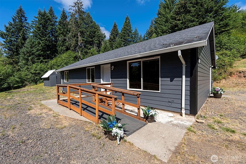 3rd image of 110 Sunny Basin Road