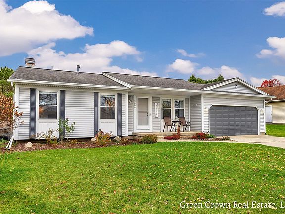 3rd image of 5900 Appleview St SE