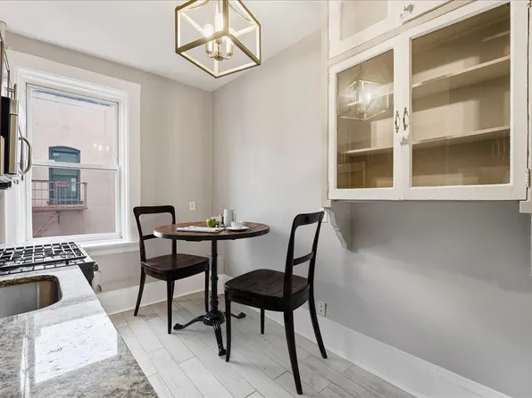 134 Clifton Place image 8 of 28