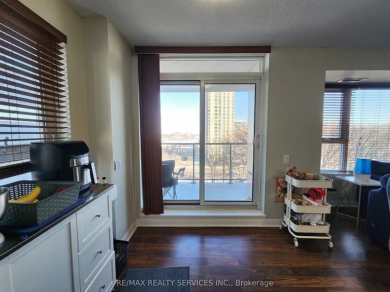 25 Town Centre Ct #1002 — Photo 7