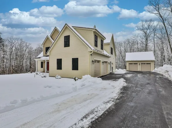 32 Countryside Drive, Brookline, NH 03033